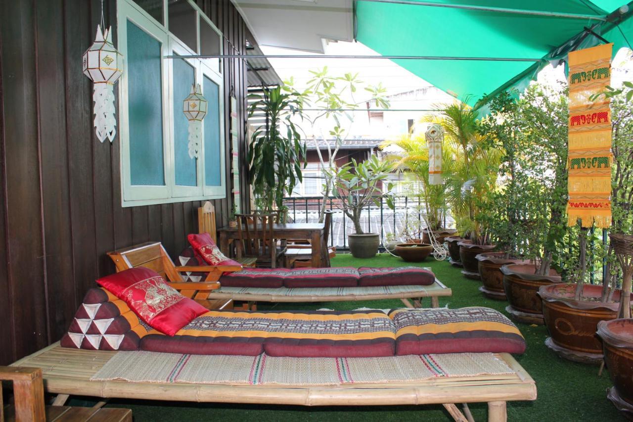 Absolute House Hostel Chiang Mai Bagian luar foto